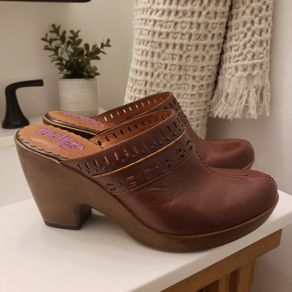 Clarks Indigo Heeled Mule Sz 7.5